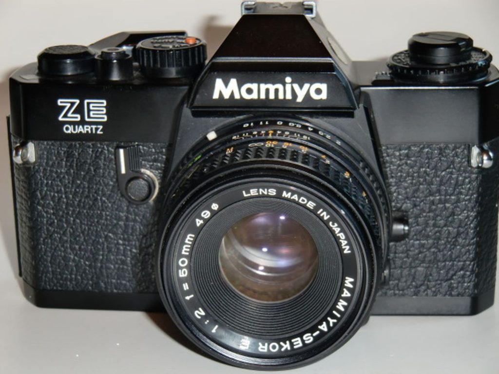 Mamiya ZE Quarz