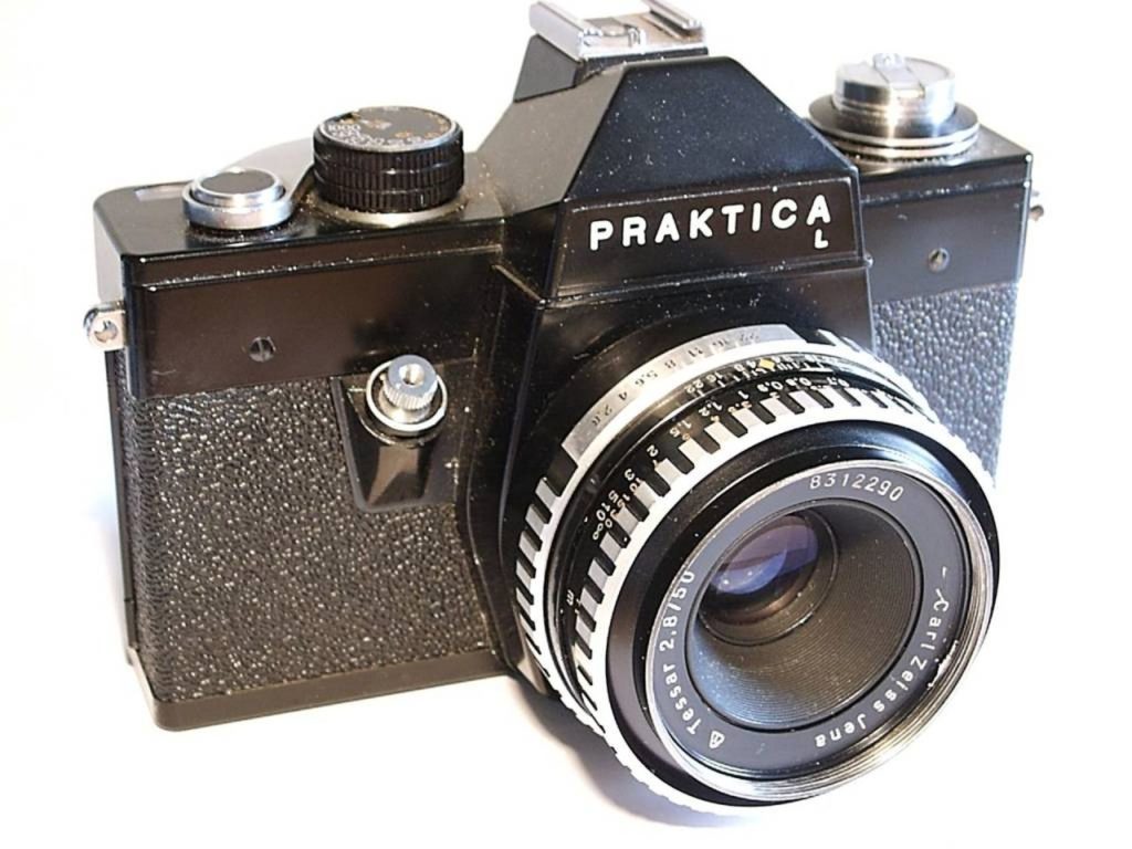 Praktica L