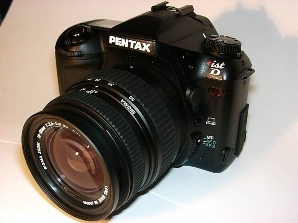 Pentax *istD