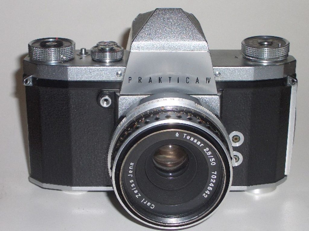 Praktica IV